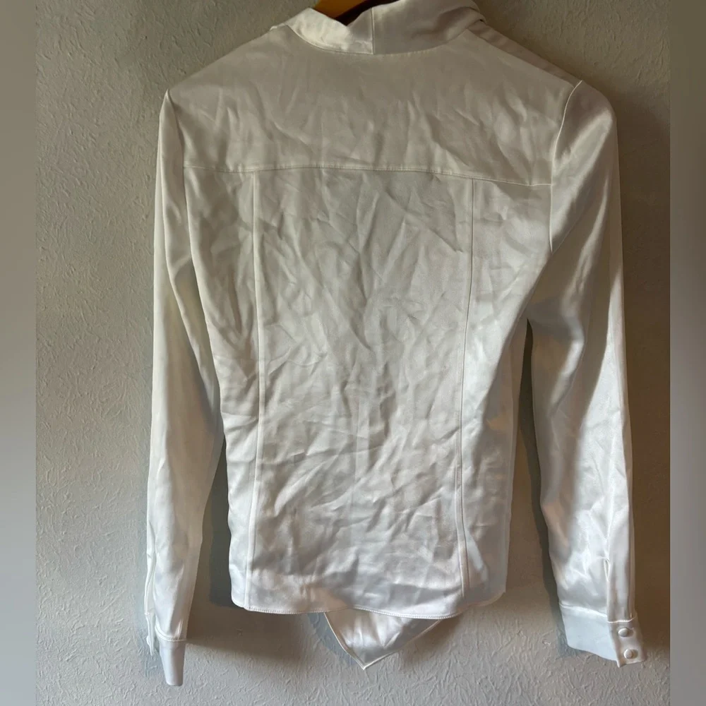 Alice + Olivia White Drape Blouse size 2 - Picture 6 of 7